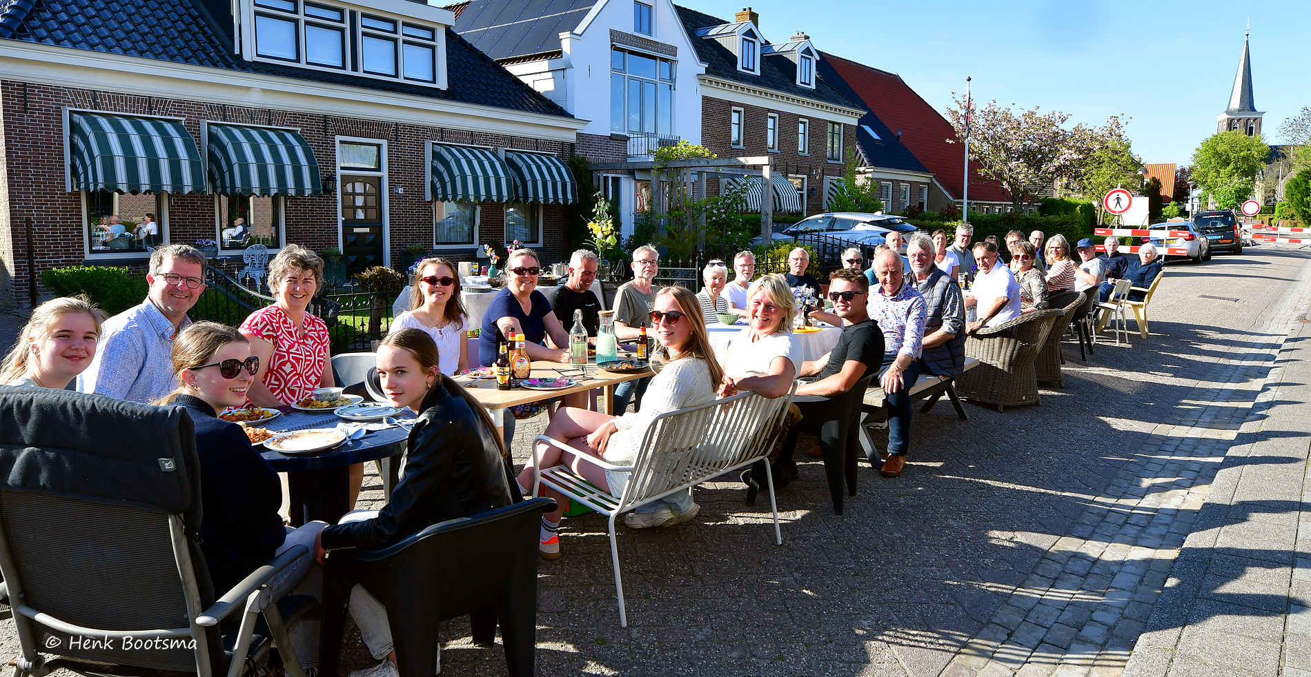 Bûtendoer ite op De Hofkamp